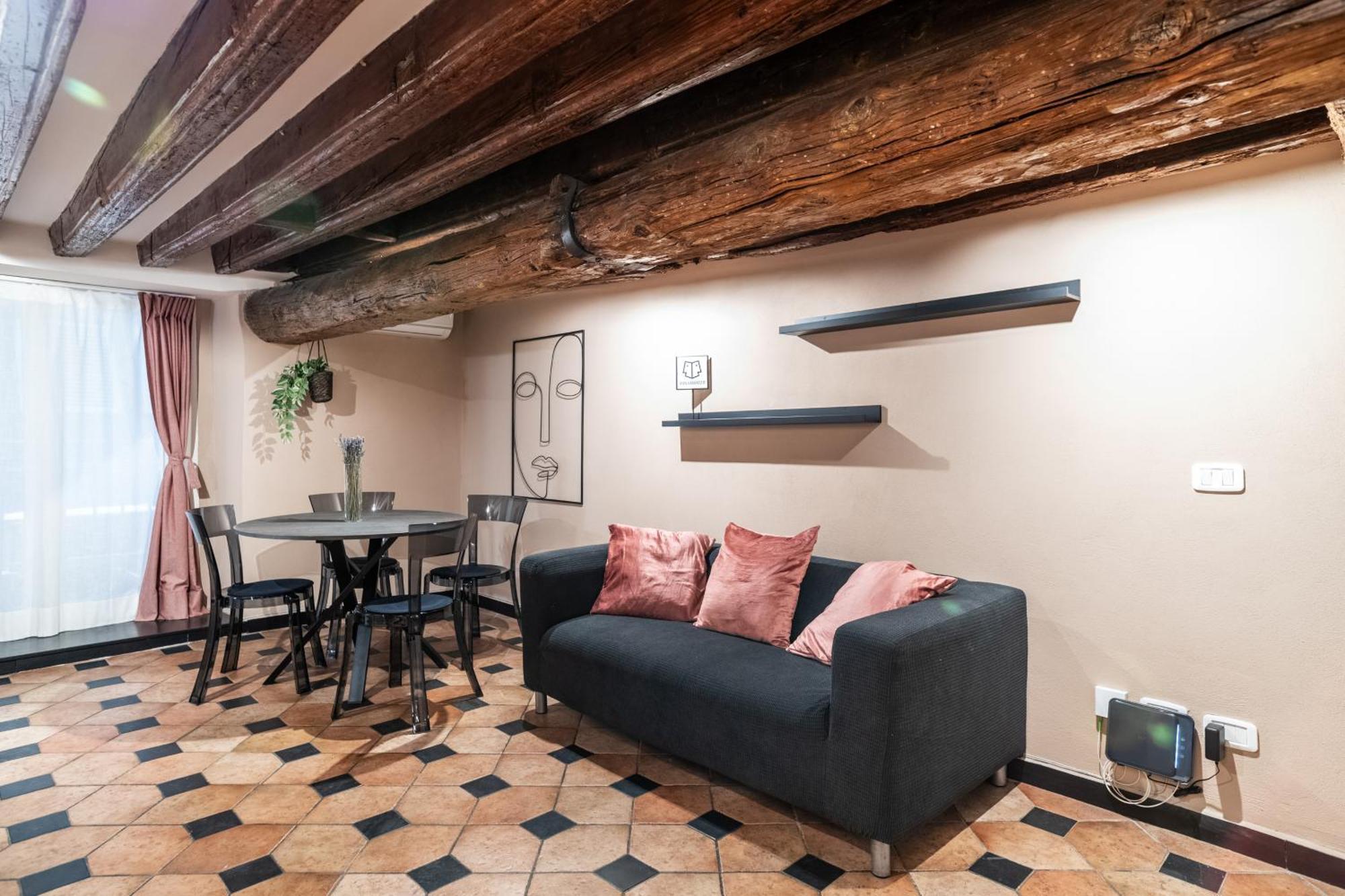 Апартаменты Giano Host - San Bernardo Генуя Экстерьер фото